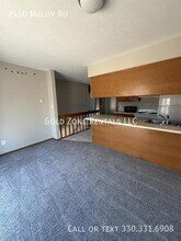 2450 Meloy Rd in Kent, OH - Building Photo - Building Photo