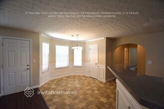 9326 Flowering Trail in Jonesboro, GA - Foto de edificio - Building Photo