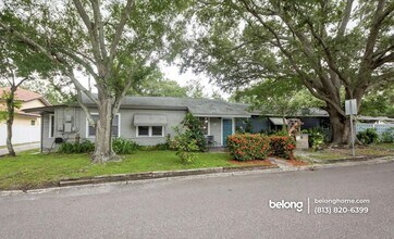 4111 Haines Rd N in St. Petersburg, FL - Foto de edificio - Building Photo