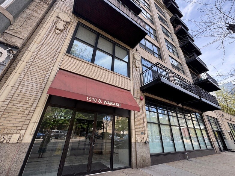 1516 S Wabash Ave, Unit 208 in Chicago, IL - Building Photo