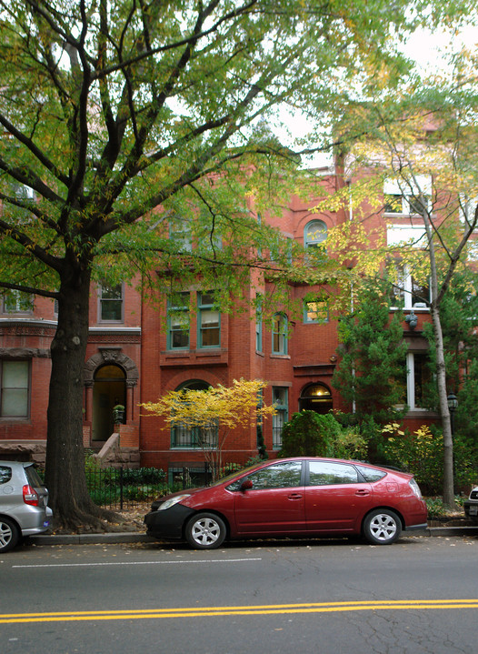 1311 Rhode Island Ave NW in Washington, DC - Foto de edificio