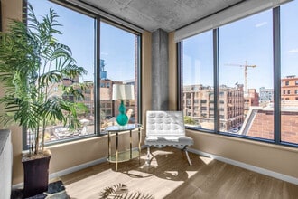 939 W Washington Blvd in Chicago, IL - Building Photo - Building Photo