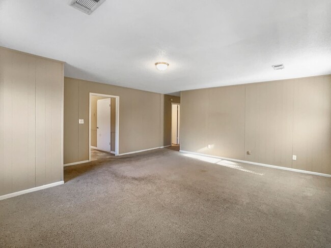 2123 Carriage E Ln in Tuscaloosa, AL - Building Photo - Building Photo