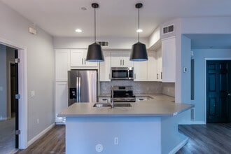 9550 E Thunderbird Rd, Unit 138 in Scottsdale, AZ - Foto de edificio - Building Photo