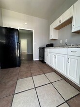 910 37th St in Galveston, TX - Foto de edificio - Building Photo