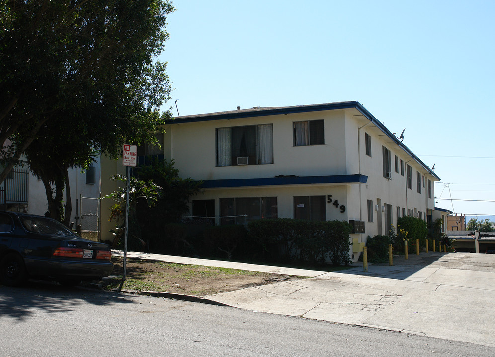 549 N Ardmore Ave in Los Angeles, CA - Building Photo