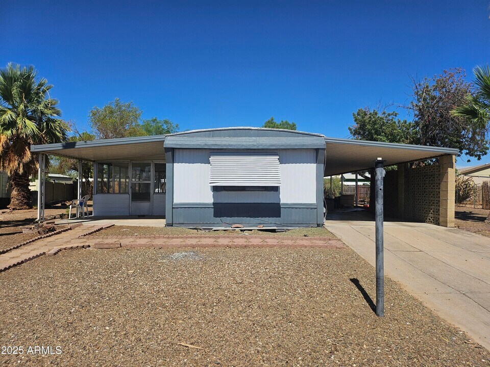 901 S 95th St in Mesa, AZ - Building Photo