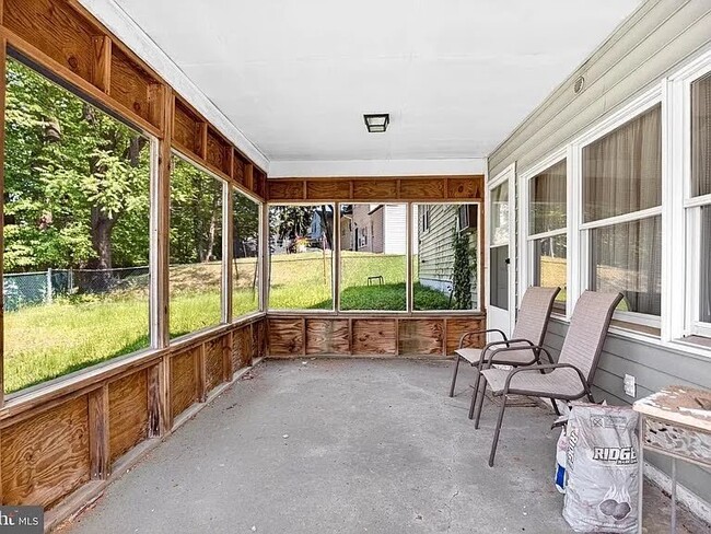 property at 601 Sharon Ln