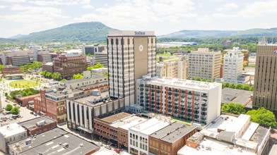 Tradition Knoxville in Knoxville, TN - Foto de edificio - Building Photo