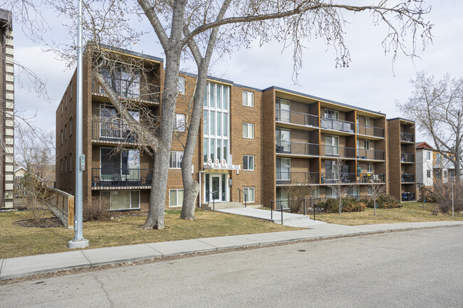 329 1 Av NE in Calgary, AB - Building Photo - Building Photo