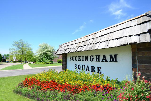 Buckingham Square Apartments in Rockford, IL - Building Photo - Building Photo