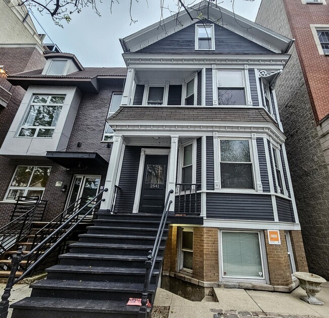 property at 2541 N Southport Ave