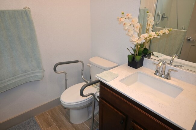 10060 Carinata Dr in Elk Grove, CA - Building Photo - Building Photo