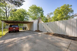 108 S St Marks Ave in Chattanooga, TN - Building Photo - Building Photo