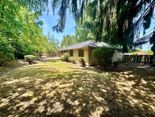 12150 SW Keas Ct in Beaverton, OR - Building Photo - Building Photo