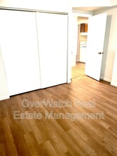 261 McCarrey St in Anchorage, AK - Foto de edificio - Building Photo
