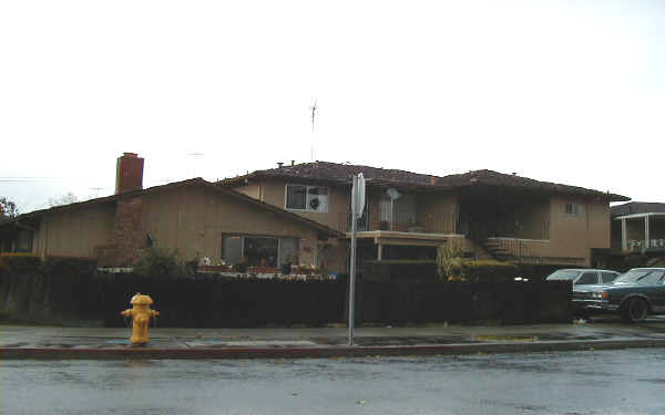 642 Nello Dr in Campbell, CA - Foto de edificio - Building Photo