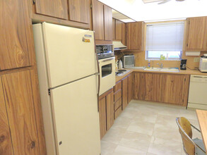 5780 Fernley Dr W in West Palm Beach, FL - Building Photo - Building Photo