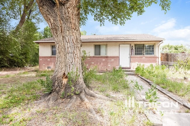 property at 2125 Frontier Dr