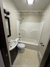 2504 Jackson St in Oshkosh, WI - Building Photo - Building Photo