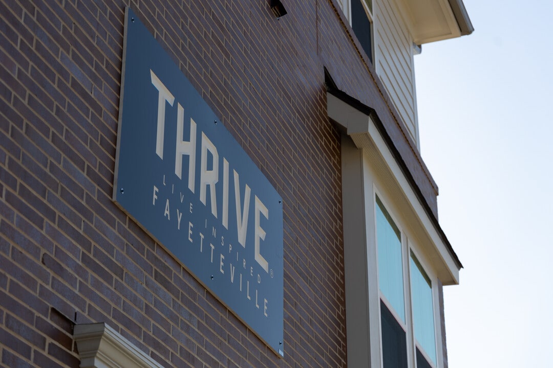 Enjoy Comfortable Living When You Live at ... in Fayetteville, AR - Foto de edificio