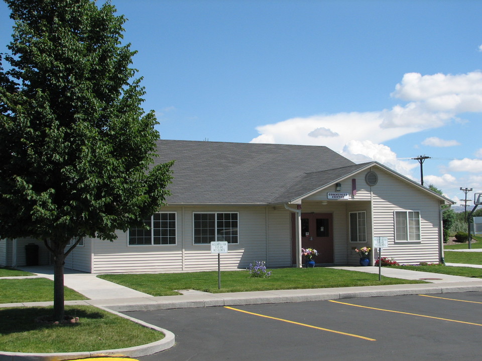 Skyview Apartments in Mountain Home, ID - Building Photo