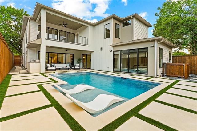 4915 W University Blvd in Dallas, TX - Building Photo