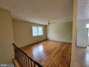 6706 Blacklog St in Capitol Heights, MD - Foto de edificio - Building Photo