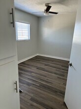 5511 Cherry Ave in Long Beach, CA - Building Photo - Building Photo