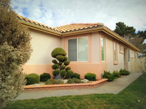 745 Big Spring Dr in Banning, CA - Building Photo - Building Photo