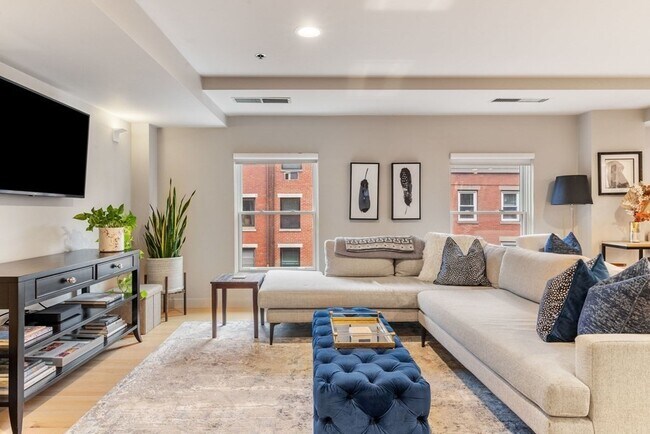 100 Fulton St in Boston, MA - Building Photo - Building Photo