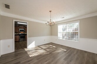 3854 Sagebrush Ln in Snellville, GA - Building Photo - Building Photo