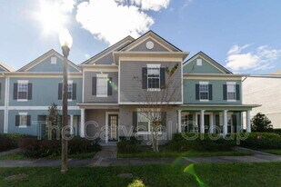 10224 Vickers Ridge Dr in Orlando, FL - Building Photo