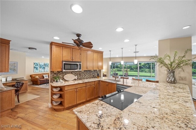 675 Harbour Dr