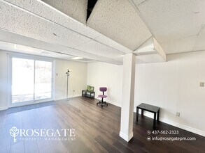 44 Frobisher Ct in Cambridge, ON - Building Photo - Building Photo