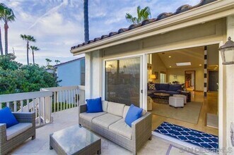 74 Kingston Ct W in Coronado, CA - Building Photo - Building Photo