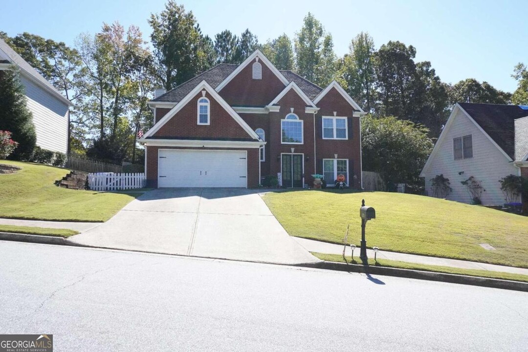 1370 Boundary Blvd in Suwanee, GA - Foto de edificio