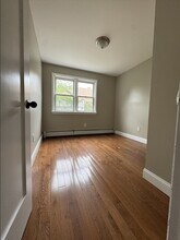 300 Chapel Ave, Unit 1 in Jersey City, NJ - Building Photo - Building Photo
