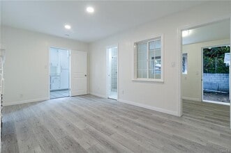 14724 Strathern St in Los Angeles, CA - Building Photo - Building Photo