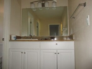 8158 Kelton Dr in Gilroy, CA - Building Photo - Building Photo