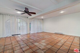 430 N Harper Ave in West Hollywood, CA - Building Photo - Building Photo