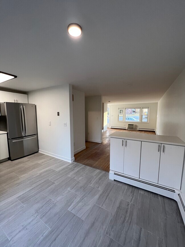 80 Pond St in Belmont, MA - Building Photo - Building Photo