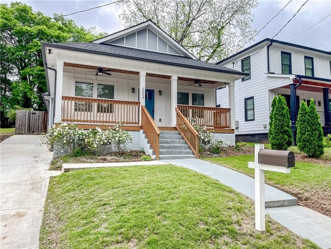 202 Haygood Ave SE in Atlanta, GA - Foto de edificio - Building Photo
