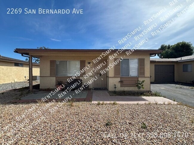 2269 San Bernardo Ave in Hemet, CA - Building Photo - Building Photo
