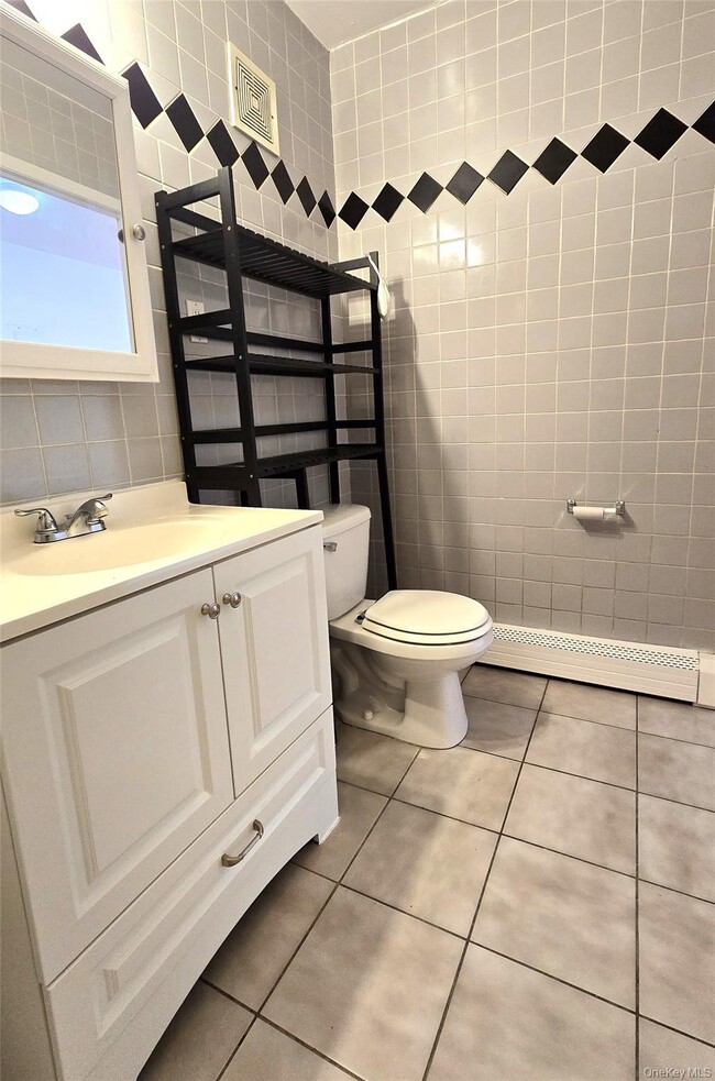 29-17 31st Ave in New York, NY - Building Photo - Building Photo