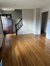 743 Newcomb Rd in Ridgewood, NJ - Building Photo - Building Photo