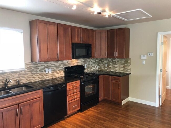 4511 Depew Ave in Austin, TX - Foto de edificio - Building Photo