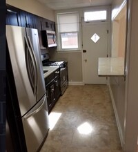 2415 Loyola Southway in Baltimore, MD - Building Photo - Building Photo