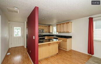 8114 NE 37th Ave in Vancouver, WA - Building Photo - Building Photo