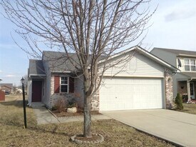 175 Bent Stream Ln in Brownsburg, IN - Building Photo